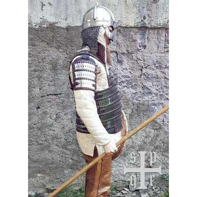 Armadura laminar tipo Birka, acero y cuero  - 4