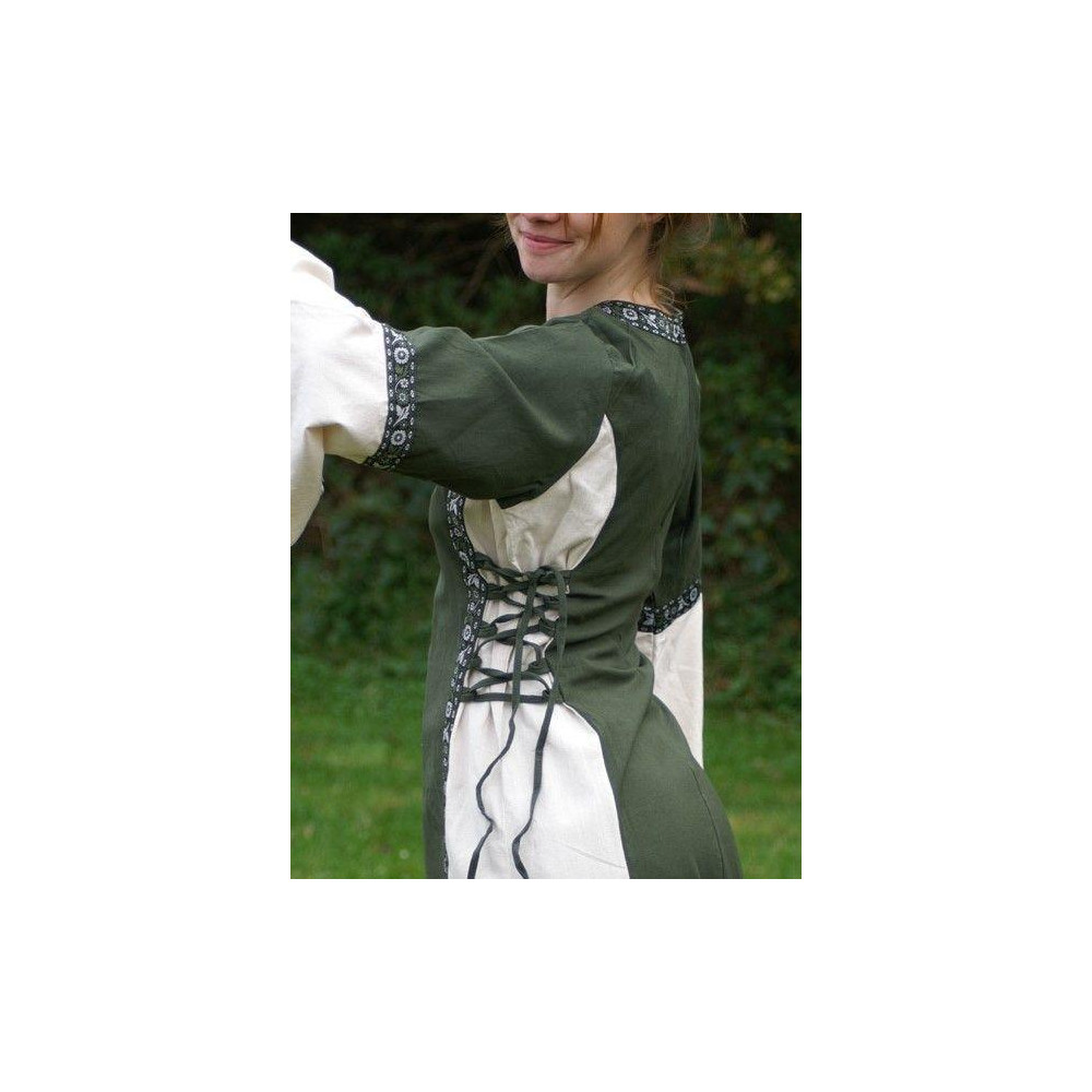 Medieval woman dress  - 9