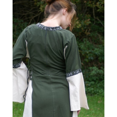 Medieval woman dress  - 8