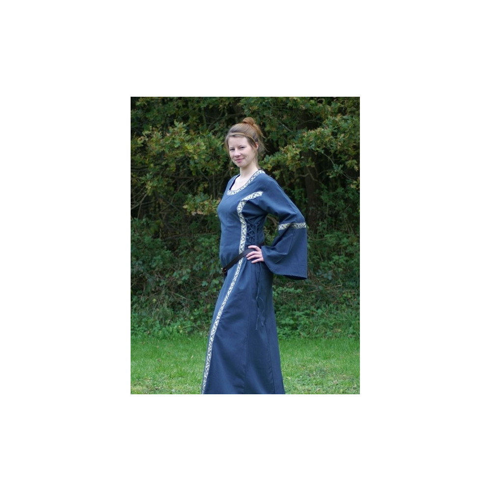 Medieval woman dress  - 20