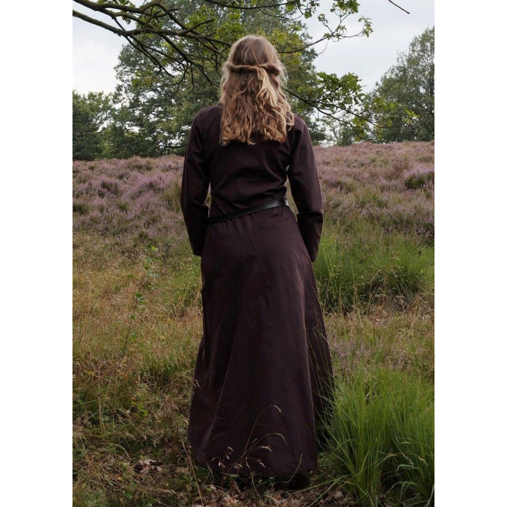 Medieval woman dress  - 28