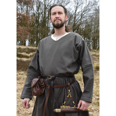 Tunica Médiévale Commencement