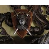 Panóplia com peitoral e 2 espadas  - 3