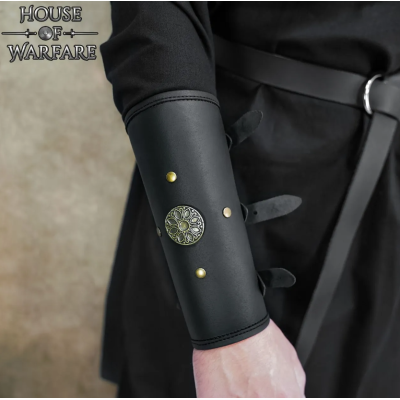 Brassards en cuir de guerrier fantaisie  - 3