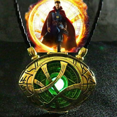 DR. STRANGE - COLLANA OCCHIO AGAMOTTO IN METALLO CON ILLUMINAZIONE LED - 1