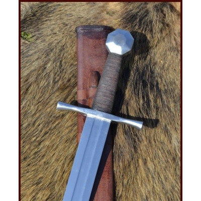 Croix-épée avec fourreau, fonctionnelle octogonale Commencement