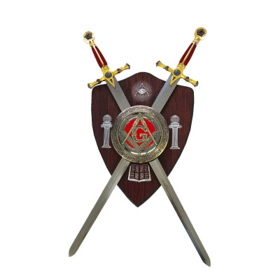 Escudo maçônico com madeira com decorações maçônicas  - 1