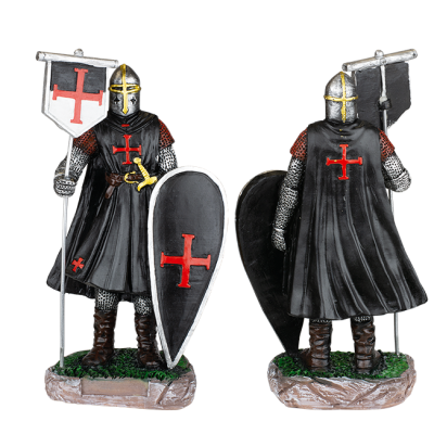 Knights Templar resin figure with shield and banner, 8cms - 1