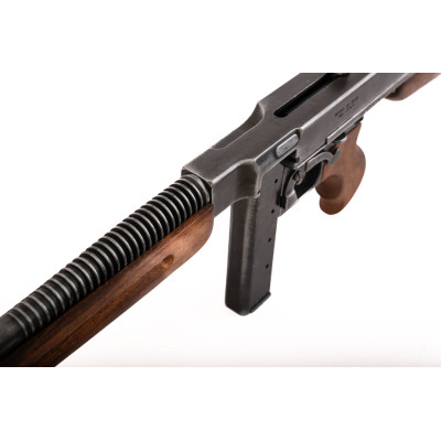 Thompson machine gun with cylinder, USA 1928 M1 submachine gun used...