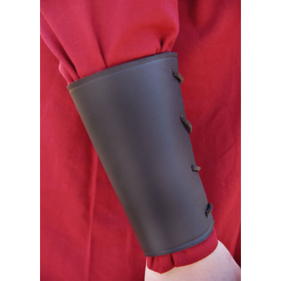 Leather Wrist Protector with Vegvísir Engraving, Brown, 1 UNIT Thes...