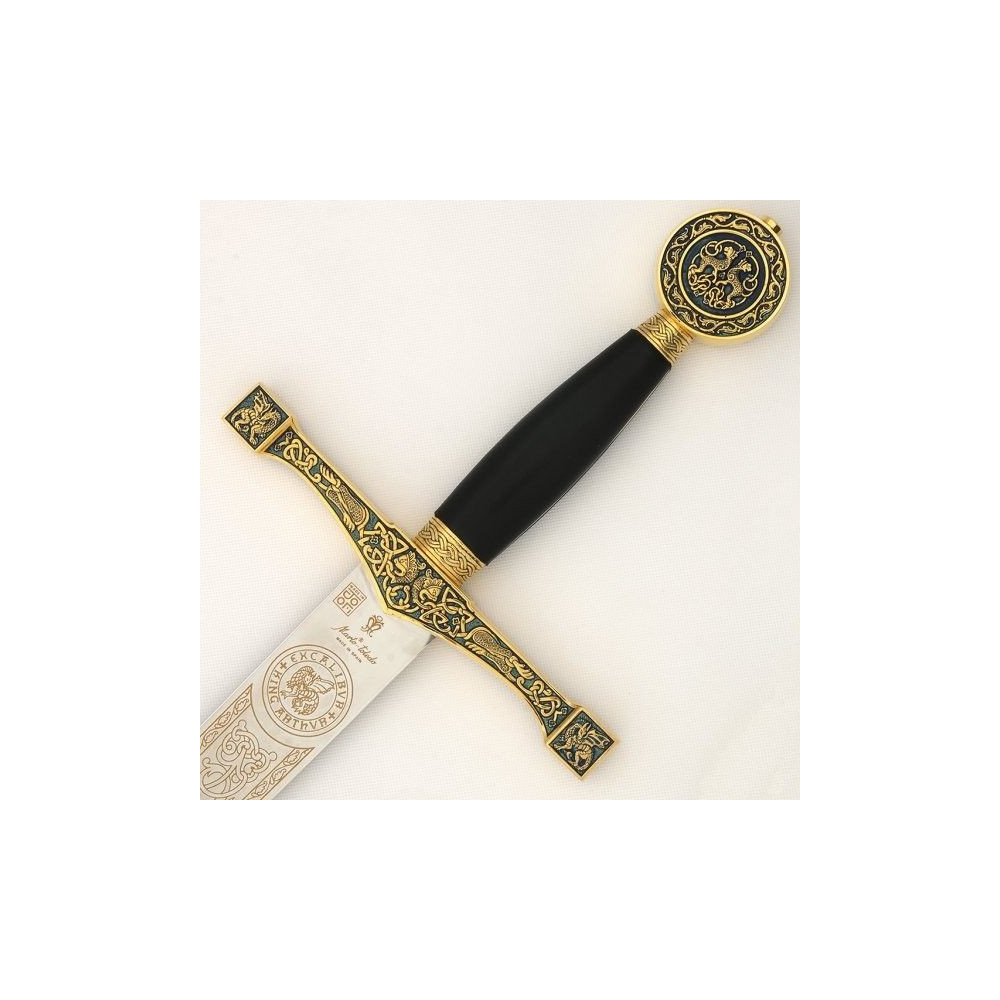 Espada Excalibur negro y oro  - 1